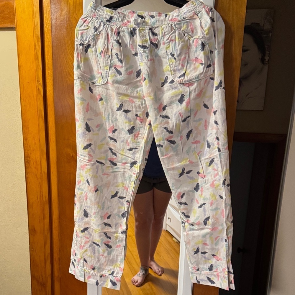 Victoria's Secret Gray and Multicolor Pajama Set - Picture 4 of 6